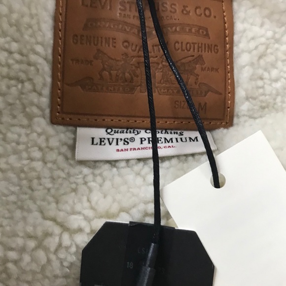 Custom Levi’s Sherpa Denim Trucker Jacket - Picture 2 of 8